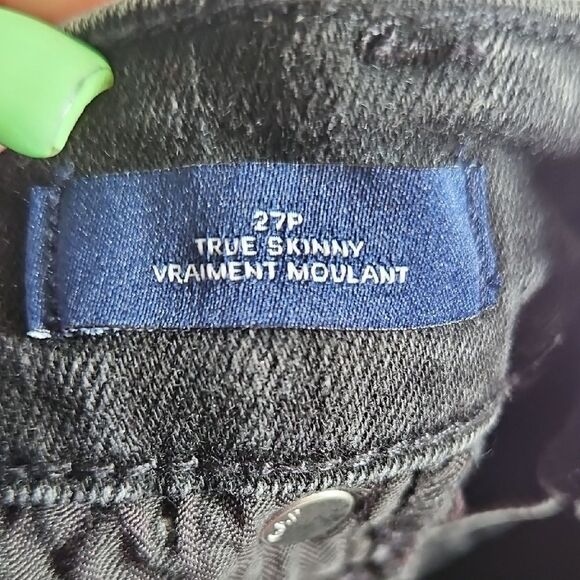 GAP Black Ankle Cropped Jeans with Frayed Hem - Picture 6 of 16